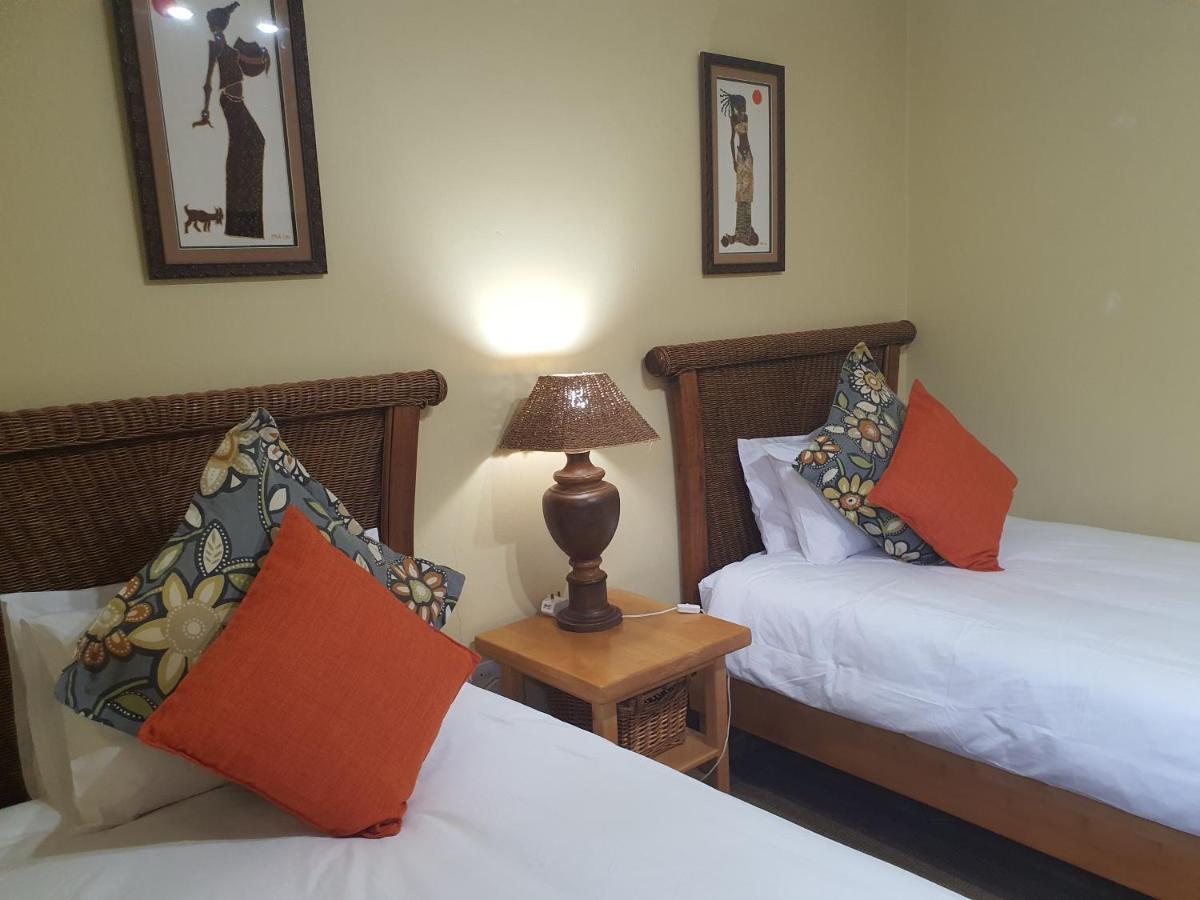Selati 103 Guest Cottages Малелейн Екстериор снимка