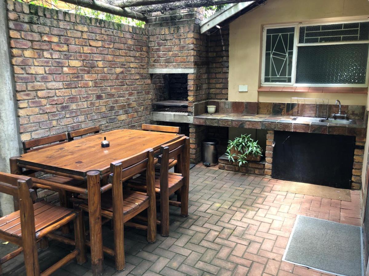 Selati 103 Guest Cottages Малелейн Екстериор снимка