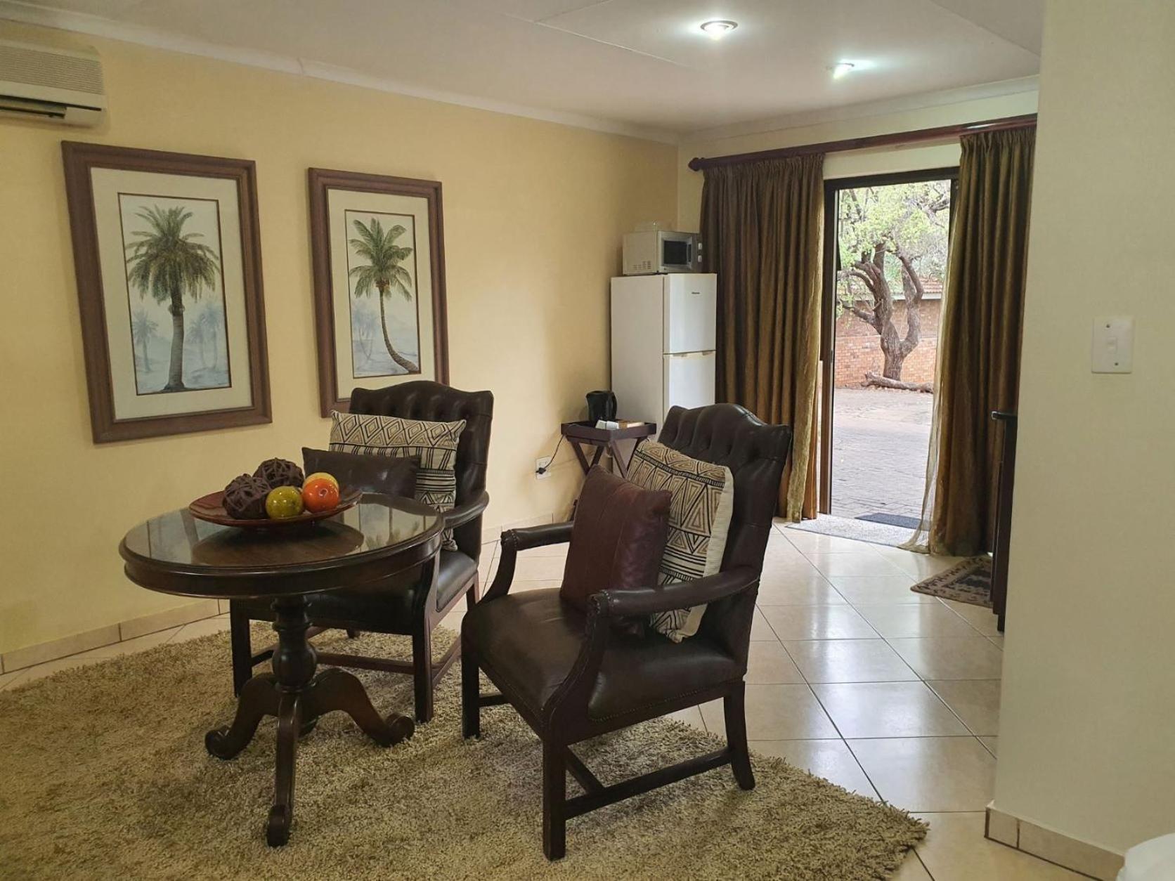 Selati 103 Guest Cottages Малелейн Екстериор снимка